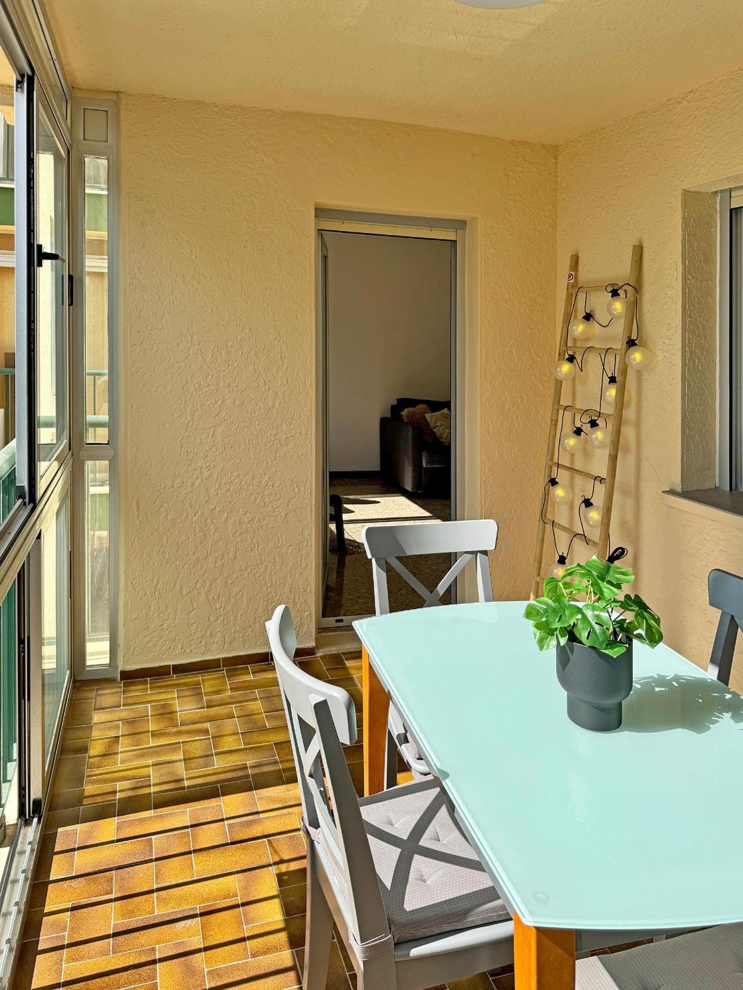 Apartamento Con Piscina - 2 Playas *